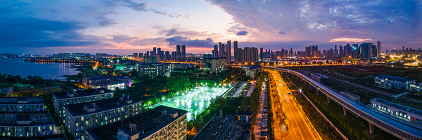 工商夜色