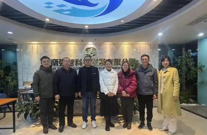 深化校企合作，共育AI人才